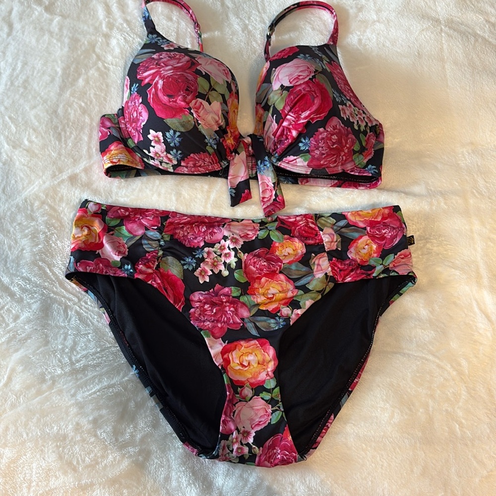 La Vie En Rose Bikini Bathing Suit